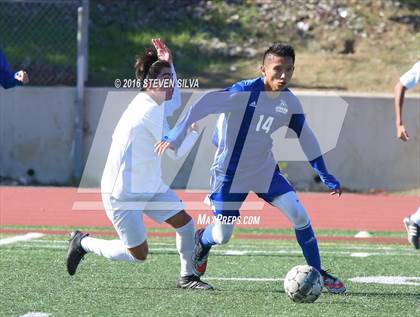 Thumbnail 1 in San Diego vs. Westview (25th Annual San Diego Holiday Tournament) photogallery.