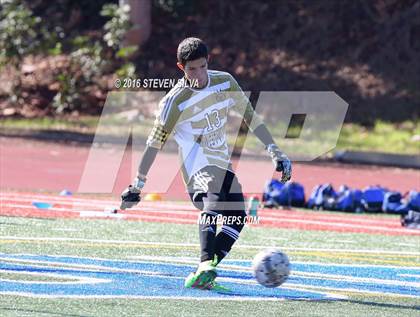 Thumbnail 1 in San Diego vs. Westview (25th Annual San Diego Holiday Tournament) photogallery.