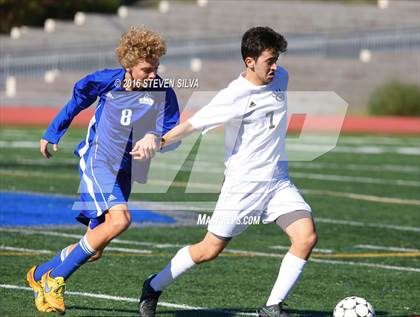 Thumbnail 1 in San Diego vs. Westview (25th Annual San Diego Holiday Tournament) photogallery.