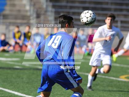 Thumbnail 1 in San Diego vs. Westview (25th Annual San Diego Holiday Tournament) photogallery.