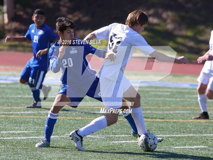 Thumbnail 1 in San Diego vs. Westview (25th Annual San Diego Holiday Tournament) photogallery.