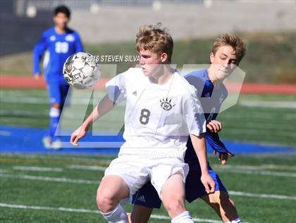 Thumbnail 1 in San Diego vs. Westview (25th Annual San Diego Holiday Tournament) photogallery.