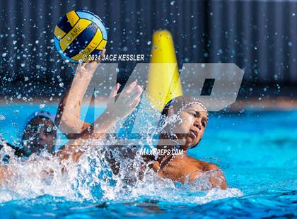 Thumbnail 3 in Royal @ Crespi photogallery.
