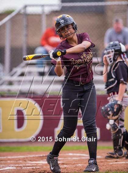 Thumbnail 3 in Zion-Benton vs Riverdale (Warrior Classic) photogallery.