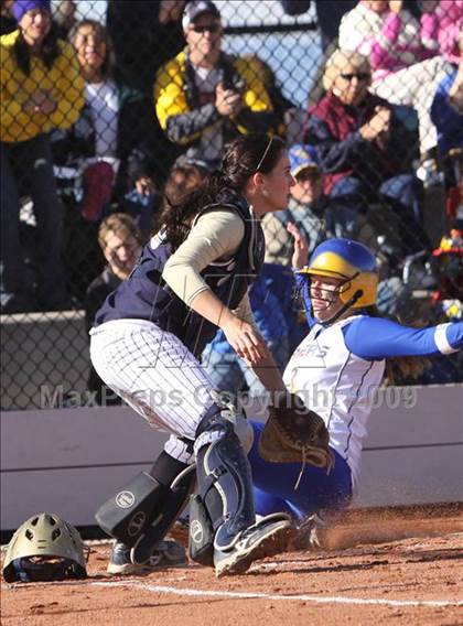 Thumbnail 3 in Wheat Ridge vs. Mullen (4A State Semifinal) photogallery.