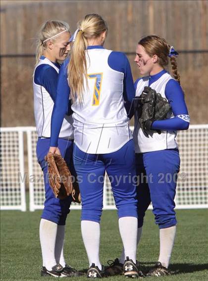 Thumbnail 3 in Wheat Ridge vs. Mullen (4A State Semifinal) photogallery.