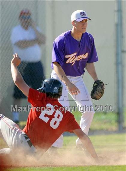 Thumbnail 1 in Hazel Green vs. Madison County photogallery.