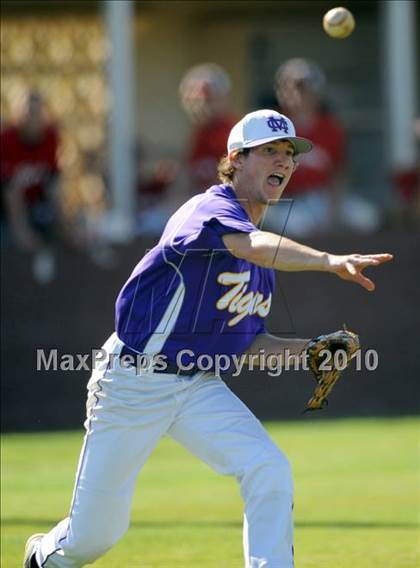 Thumbnail 1 in Hazel Green vs. Madison County photogallery.