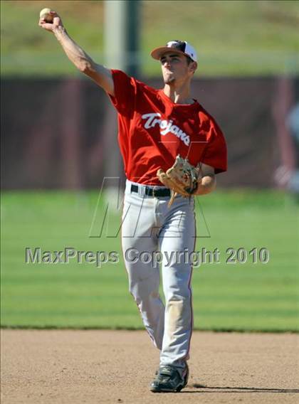 Thumbnail 2 in Hazel Green vs. Madison County photogallery.