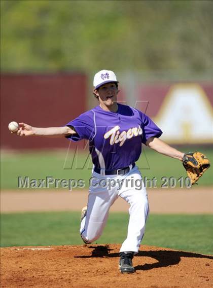 Thumbnail 1 in Hazel Green vs. Madison County photogallery.