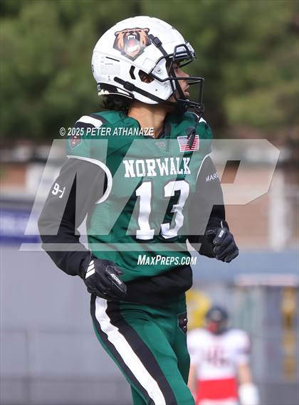 Thumbnail 1 in Warde @ Norwalk photogallery.