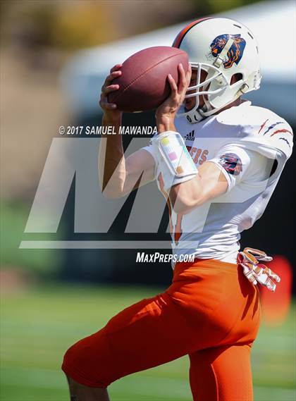 Thumbnail 2 in Polytechnic vs Brentwood photogallery.