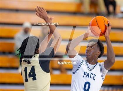 Thumbnail 3 in Pebblebrook vs Pace Academy (Nike Elite HS Showcase GA) photogallery.