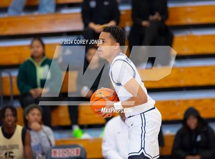 Thumbnail 3 in Pebblebrook vs Pace Academy (Nike Elite HS Showcase GA) photogallery.