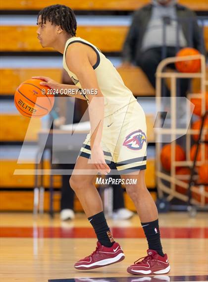 Thumbnail 3 in Pebblebrook vs Pace Academy (Nike Elite HS Showcase GA) photogallery.
