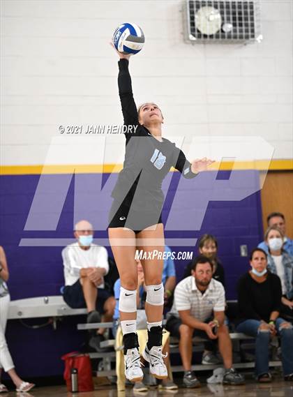 Thumbnail 3 in Mercy vs. Archbishop Mitty (Durango Fall Classic) photogallery.