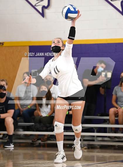 Thumbnail 3 in Mercy vs. Archbishop Mitty (Durango Fall Classic) photogallery.
