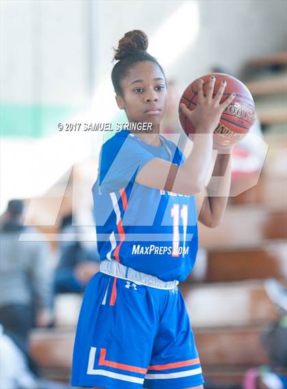 Thumbnail 3 in St. Joseph Notre Dame vs. Valley Christian (Laney Elite Showcase) photogallery.