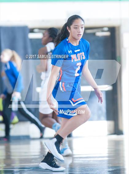 Thumbnail 3 in St. Joseph Notre Dame vs. Valley Christian (Laney Elite Showcase) photogallery.