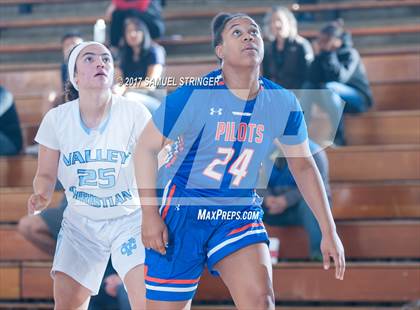 Thumbnail 3 in St. Joseph Notre Dame vs. Valley Christian (Laney Elite Showcase) photogallery.
