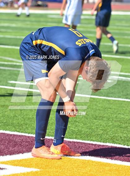 Thumbnail 3 in Phoenix Country Day vs. Trivium Prep (AIA 2A Final) photogallery.