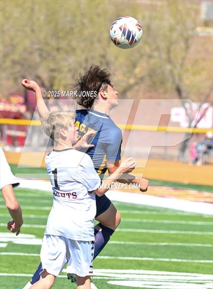 Thumbnail 3 in Phoenix Country Day vs. Trivium Prep (AIA 2A Final) photogallery.