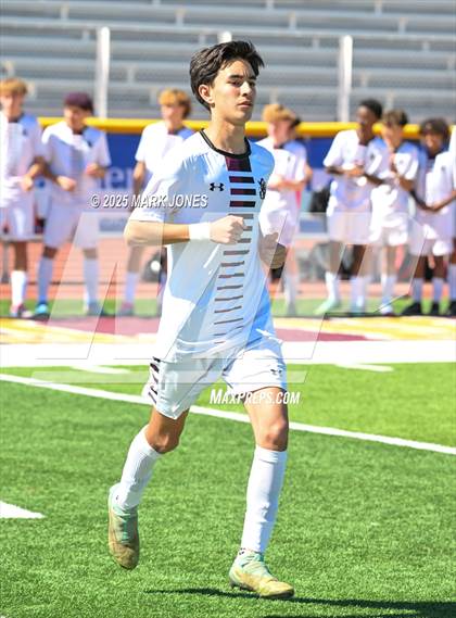 Thumbnail 2 in Phoenix Country Day vs. Trivium Prep (AIA 2A Final) photogallery.