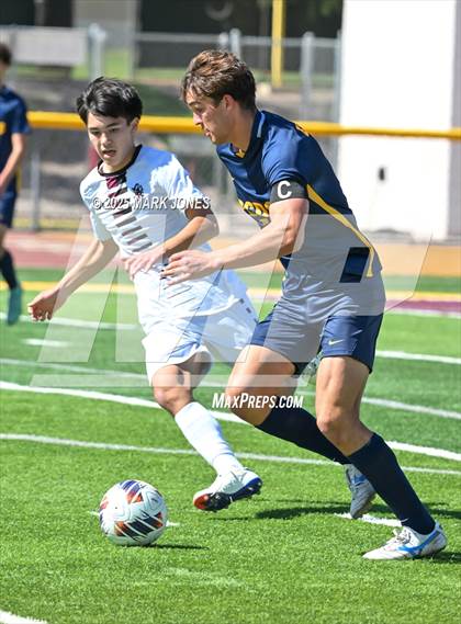 Thumbnail 3 in Phoenix Country Day vs. Trivium Prep (AIA 2A Final) photogallery.