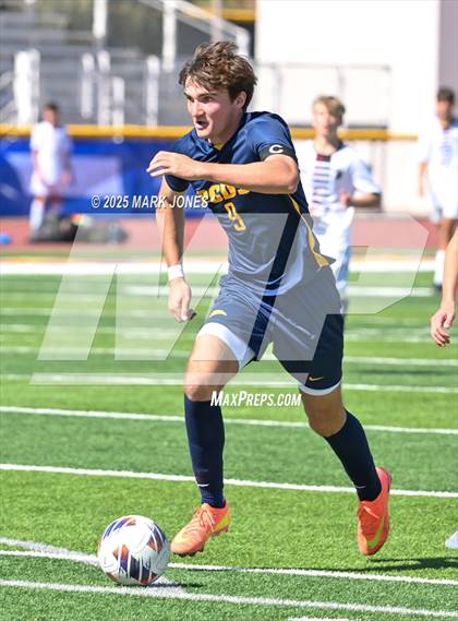 Thumbnail 1 in Phoenix Country Day vs. Trivium Prep (AIA 2A Final) photogallery.