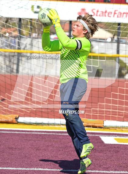 Thumbnail 3 in Phoenix Country Day vs. Trivium Prep (AIA 2A Final) photogallery.