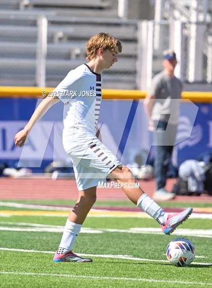 Thumbnail 3 in Phoenix Country Day vs. Trivium Prep (AIA 2A Final) photogallery.