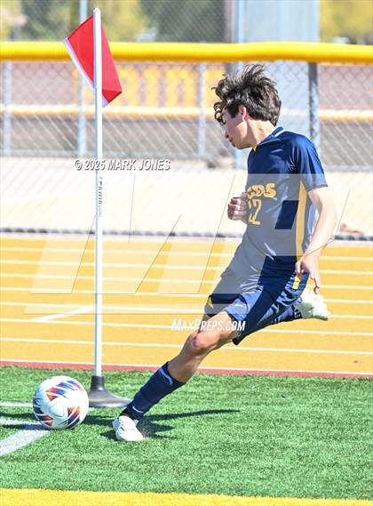 Thumbnail 3 in Phoenix Country Day vs. Trivium Prep (AIA 2A Final) photogallery.