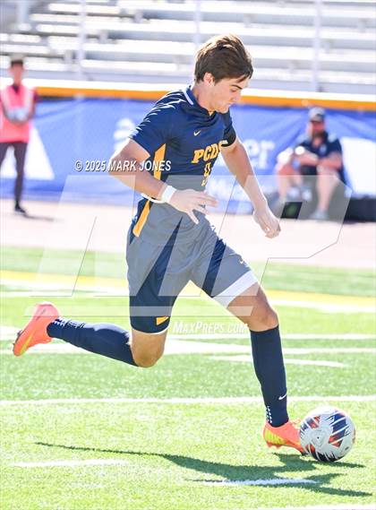Thumbnail 2 in Phoenix Country Day vs. Trivium Prep (AIA 2A Final) photogallery.