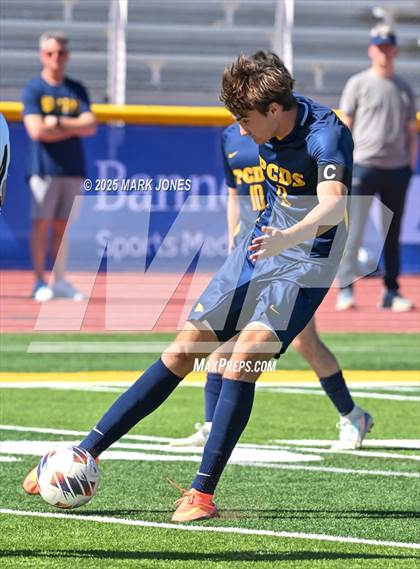 Thumbnail 1 in Phoenix Country Day vs. Trivium Prep (AIA 2A Final) photogallery.