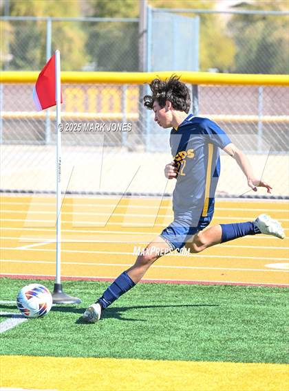 Thumbnail 2 in Phoenix Country Day vs. Trivium Prep (AIA 2A Final) photogallery.