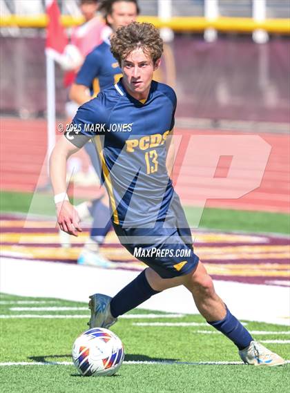 Thumbnail 3 in Phoenix Country Day vs. Trivium Prep (AIA 2A Final) photogallery.