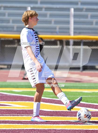 Thumbnail 2 in Phoenix Country Day vs. Trivium Prep (AIA 2A Final) photogallery.