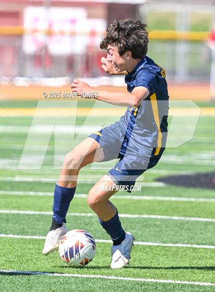 Thumbnail 3 in Phoenix Country Day vs. Trivium Prep (AIA 2A Final) photogallery.