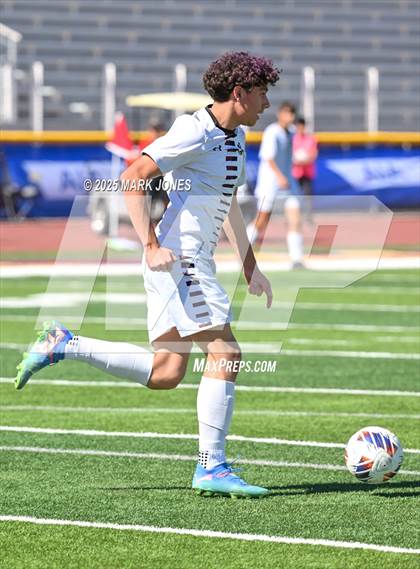 Thumbnail 3 in Phoenix Country Day vs. Trivium Prep (AIA 2A Final) photogallery.