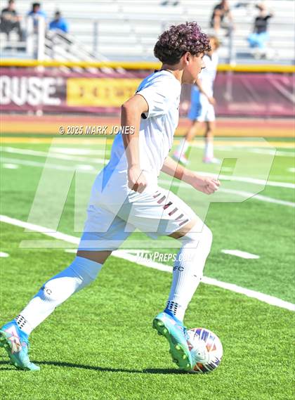 Thumbnail 1 in Phoenix Country Day vs. Trivium Prep (AIA 2A Final) photogallery.