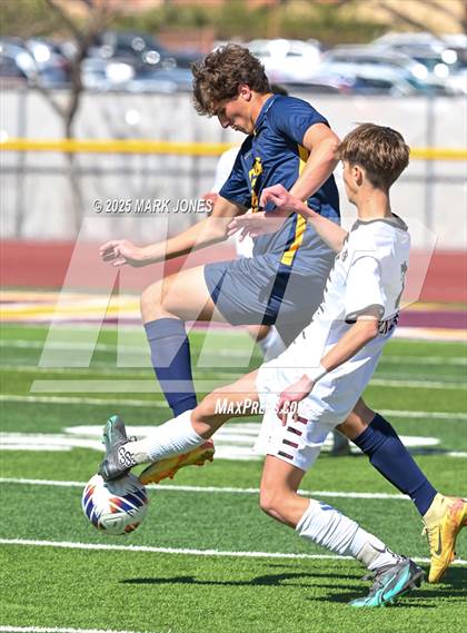 Thumbnail 3 in Phoenix Country Day vs. Trivium Prep (AIA 2A Final) photogallery.