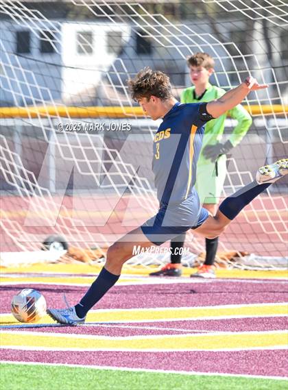Thumbnail 1 in Phoenix Country Day vs. Trivium Prep (AIA 2A Final) photogallery.