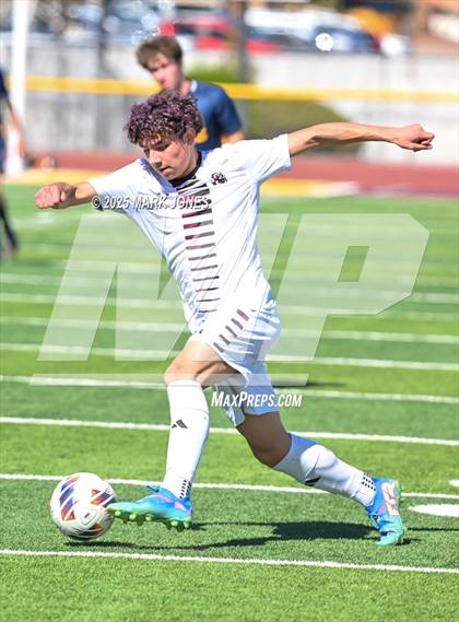 Thumbnail 1 in Phoenix Country Day vs. Trivium Prep (AIA 2A Final) photogallery.