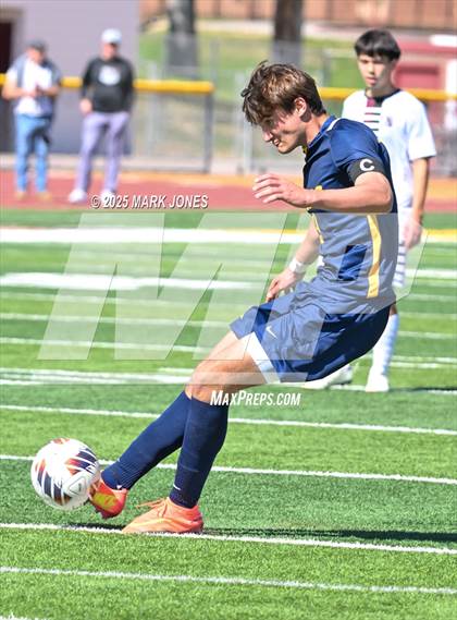 Thumbnail 2 in Phoenix Country Day vs. Trivium Prep (AIA 2A Final) photogallery.