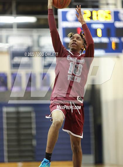 Thumbnail 2 in Fairport vs. Edison Tech (NYSPHSAA AA Section 5 Semifinal) photogallery.