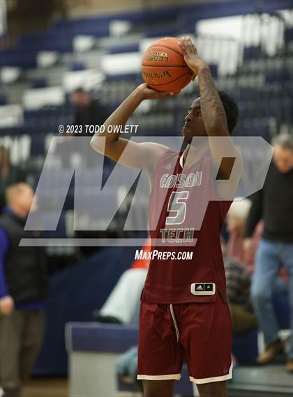 Thumbnail 2 in Fairport vs. Edison Tech (NYSPHSAA AA Section 5 Semifinal) photogallery.