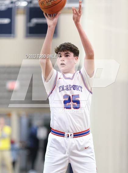Thumbnail 2 in Fairport vs. Edison Tech (NYSPHSAA AA Section 5 Semifinal) photogallery.