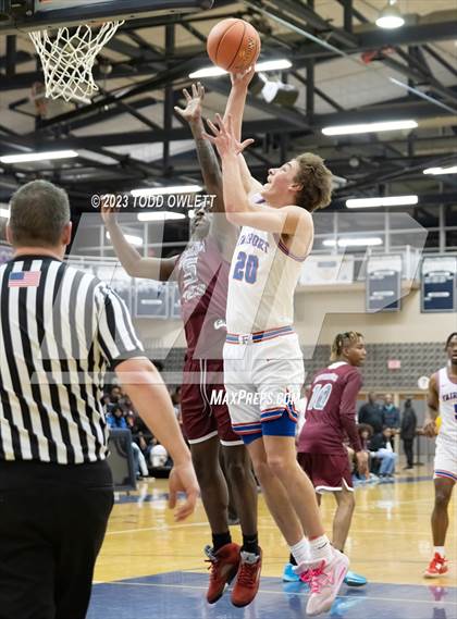 Thumbnail 2 in Fairport vs. Edison Tech (NYSPHSAA AA Section 5 Semifinal) photogallery.