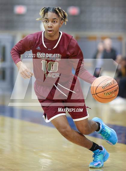 Thumbnail 3 in Fairport vs. Edison Tech (NYSPHSAA AA Section 5 Semifinal) photogallery.
