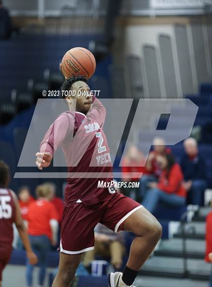 Thumbnail 1 in Fairport vs. Edison Tech (NYSPHSAA AA Section 5 Semifinal) photogallery.